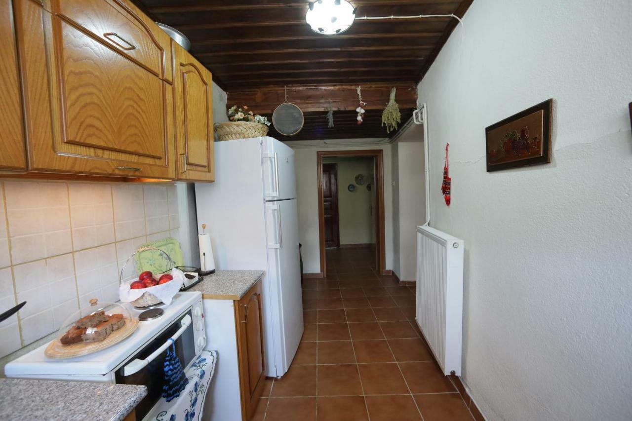 Гостевой дом Dora'S House At Agios Germanos Prespes Экстерьер фото