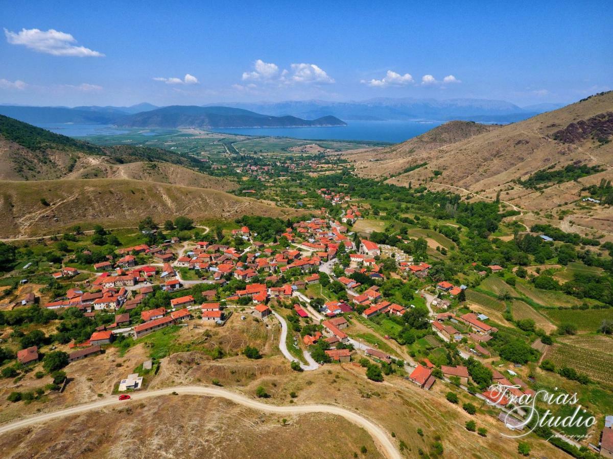 Гостевой дом Dora'S House At Agios Germanos Prespes Экстерьер фото