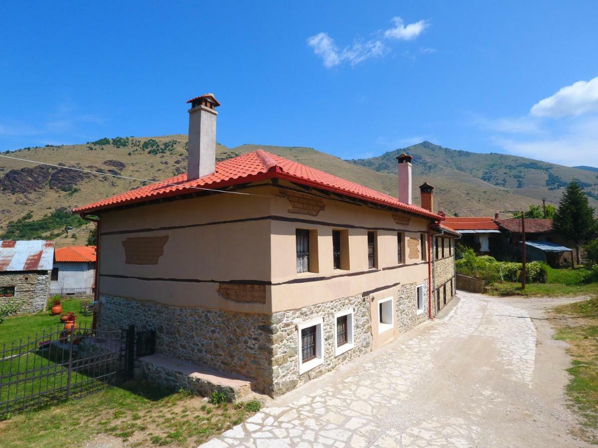 Гостевой дом Dora'S House At Agios Germanos Prespes Экстерьер фото